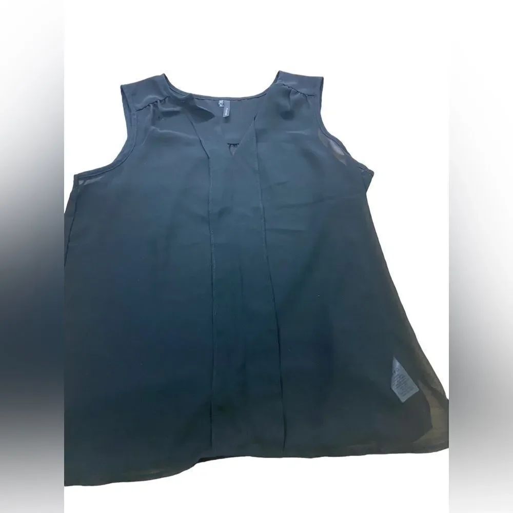 Maurice’s size small sheer tank top excellent like new see pics